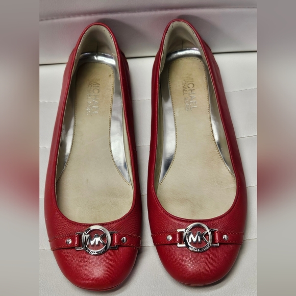 MICHAEL Michael Kors red leather Driving Ballet flats Sz 7 - Picture 1 of 5